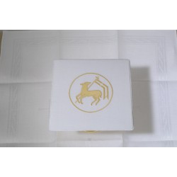 Altar Linen with embroidered "Lamb of God"